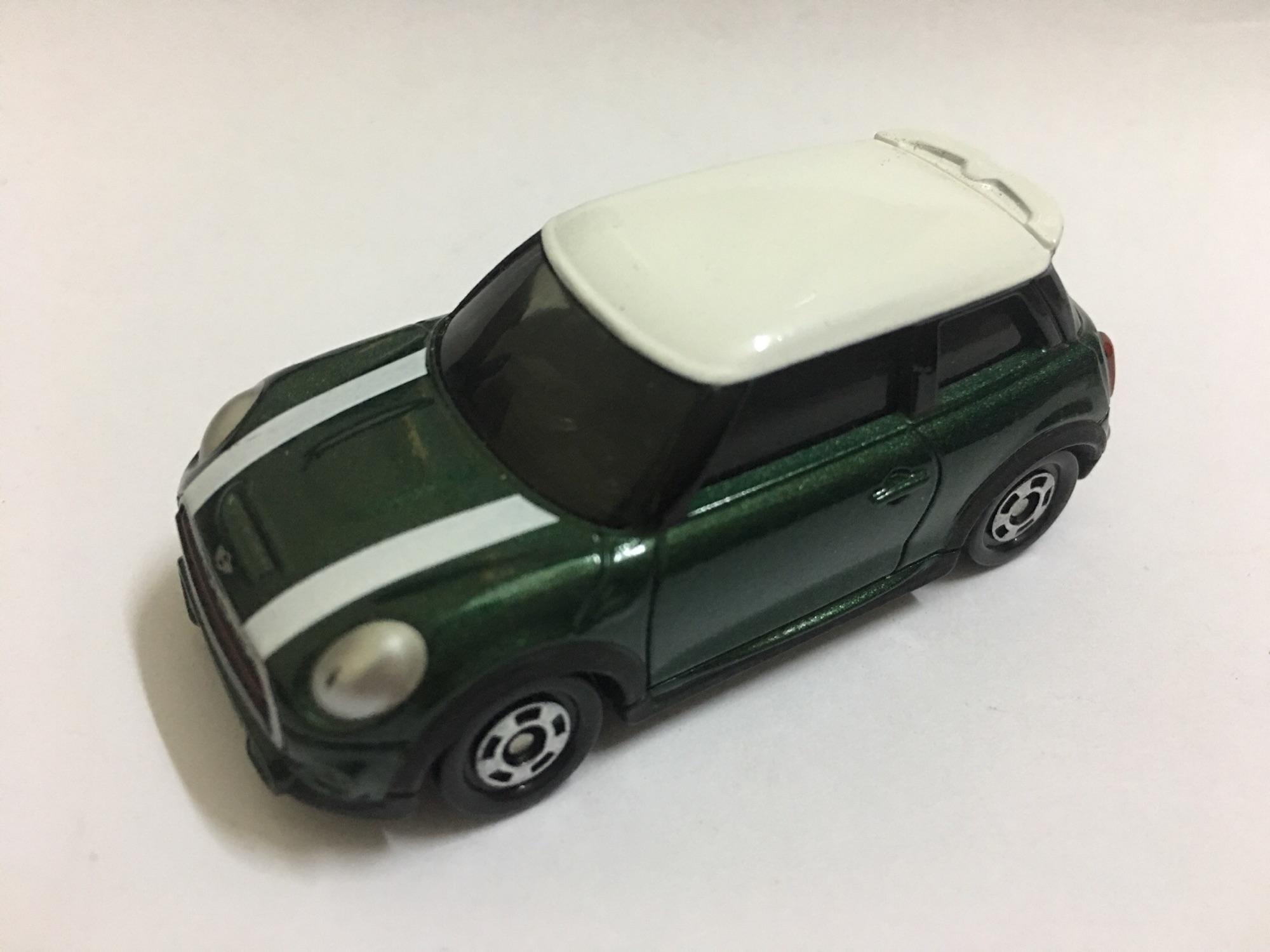 Xe mô hình Tomica Mini Cooper JCW