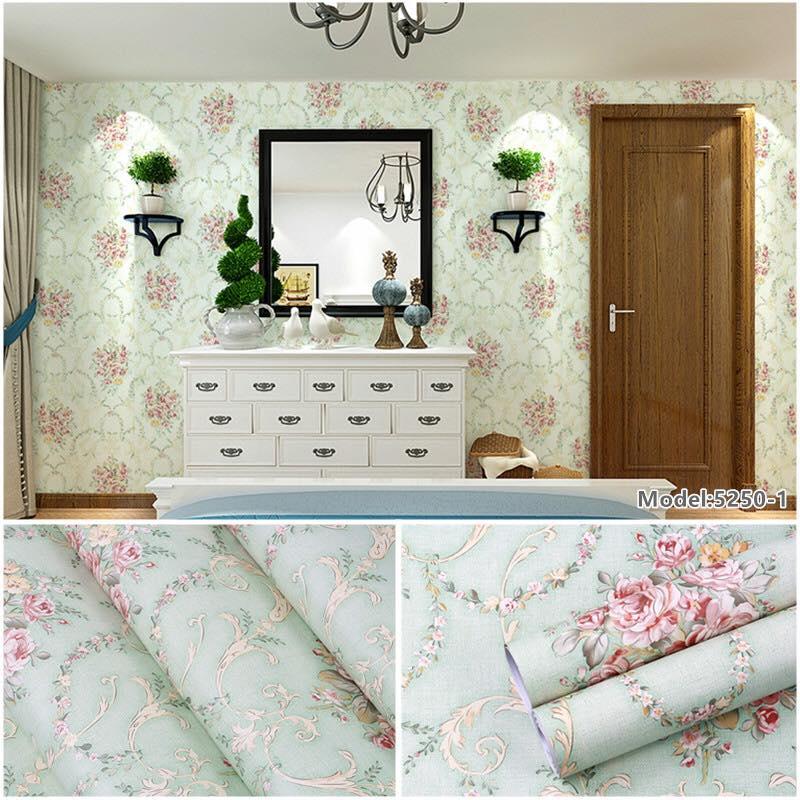 Giấy dán tường hoa văn cổ điển xanh ( cuộn dài 10m khổ rộng 45cm, có sẵn keo)