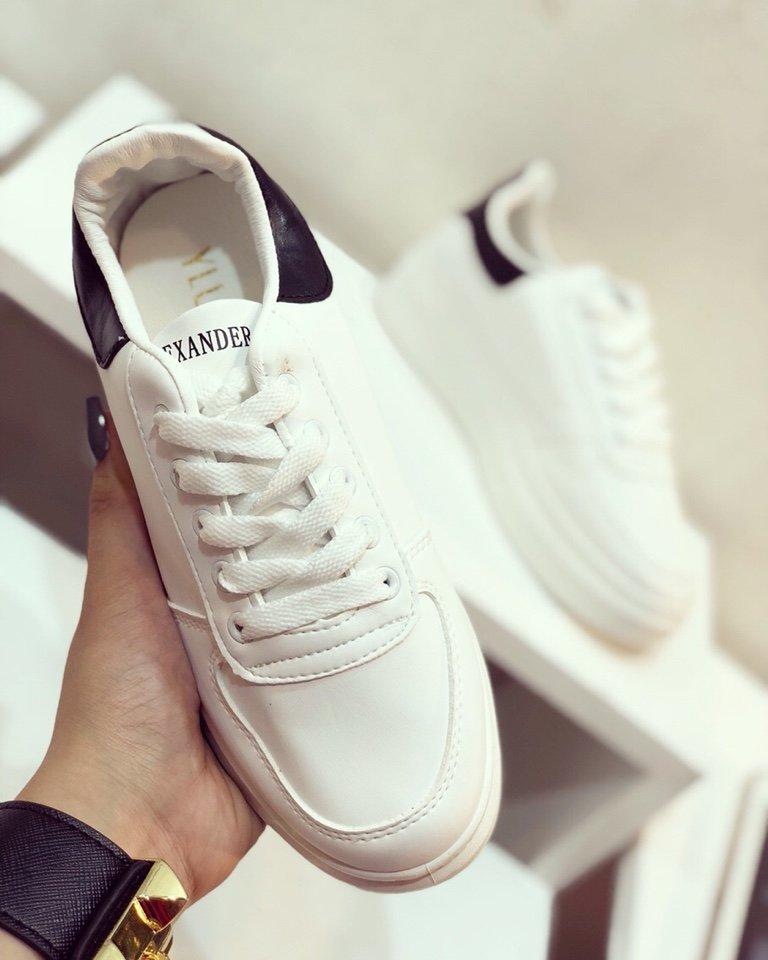 GIÀY SNEAKER ĐẾ ĐỘN 4CM PHỐI MÀU ĐEN TRẮNG