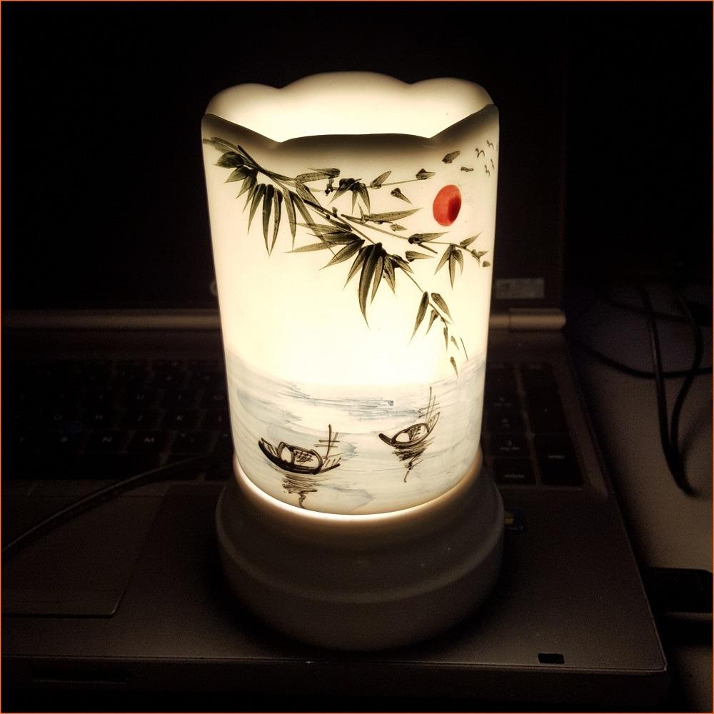 Đèn xông tinh dầu sứ Bát Tràng hình Ống TẶNG Tinh dầu + Bóng đèn cỡ TO 9 x 16,5cm / Đuổi muỗi Diệt muỗi Đèn trang trí