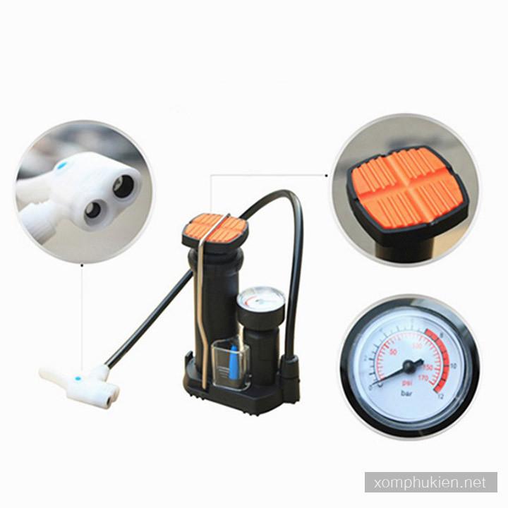 Bơm xe máy mini để trong cốp