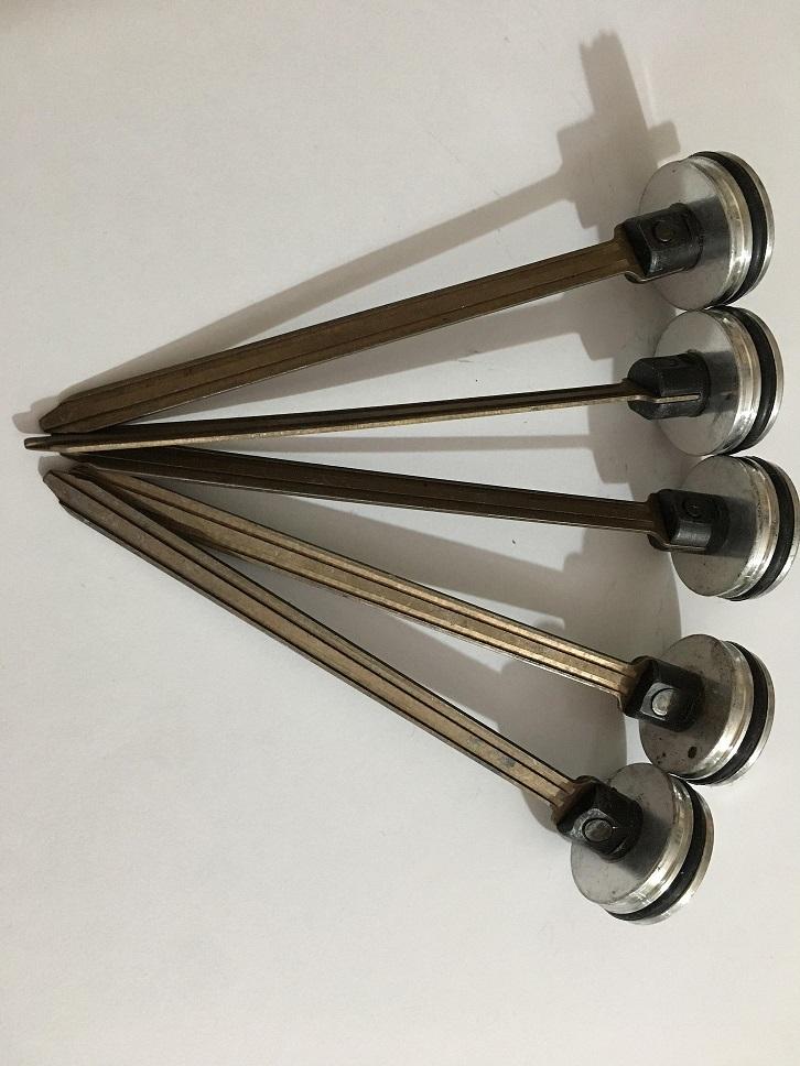 TY (LƯỠI GÀ) MÁY BẮN ĐINH 1010F