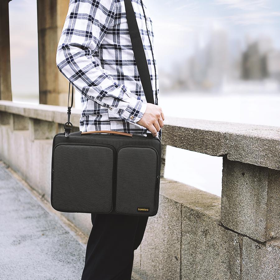 Túi đeo Tomtoc 360* Shoulder Bags Macbook 13 - A42