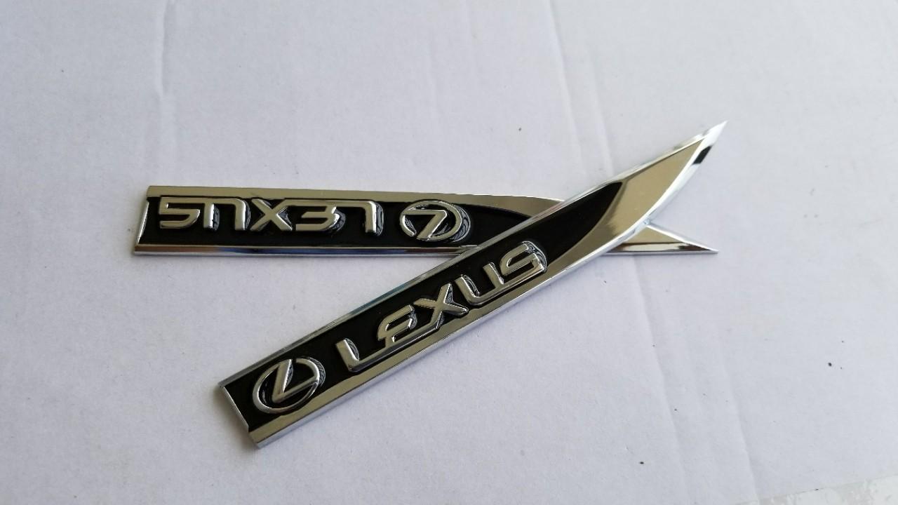Tem logo hãng kim loại dán sườn xe hơi