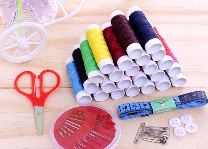 Bộ kim chỉ, dụng cụ may vá + bấm móng tay (Hồng)