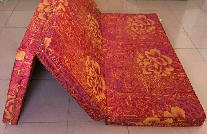 Nệm PE Hàn Quốc Cao Cấp Gấp 3 Áo Gấm Valize 140x195x9cm