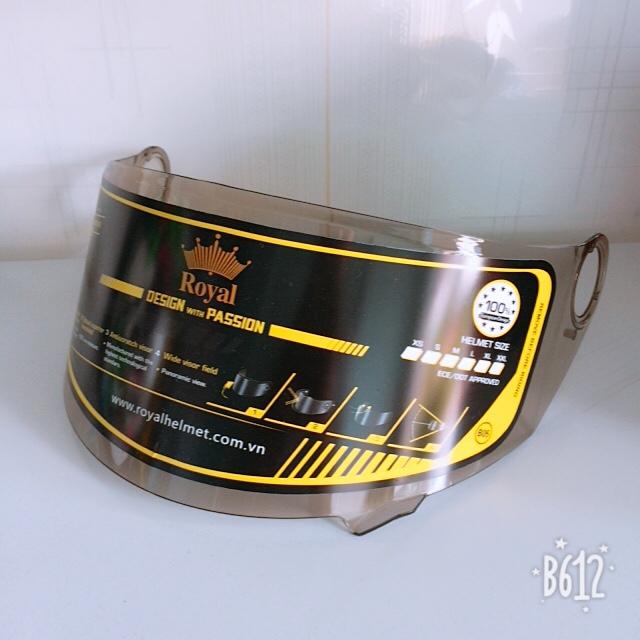 [HCM]Kính nón bảo hiểm Royal M136 (kính khói trà)