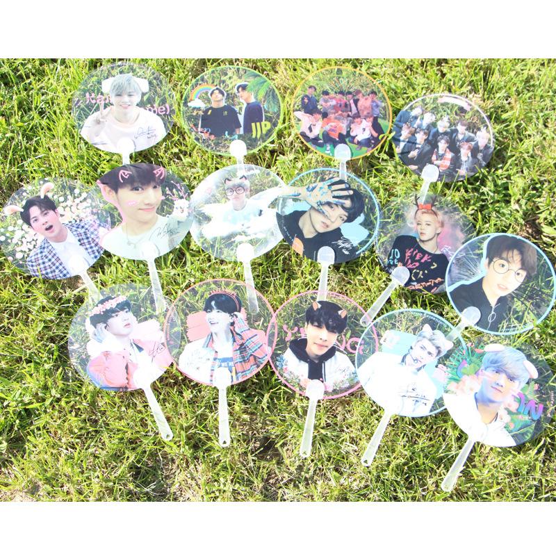 Quạt nhựa cầm tay Chanyeol EXO