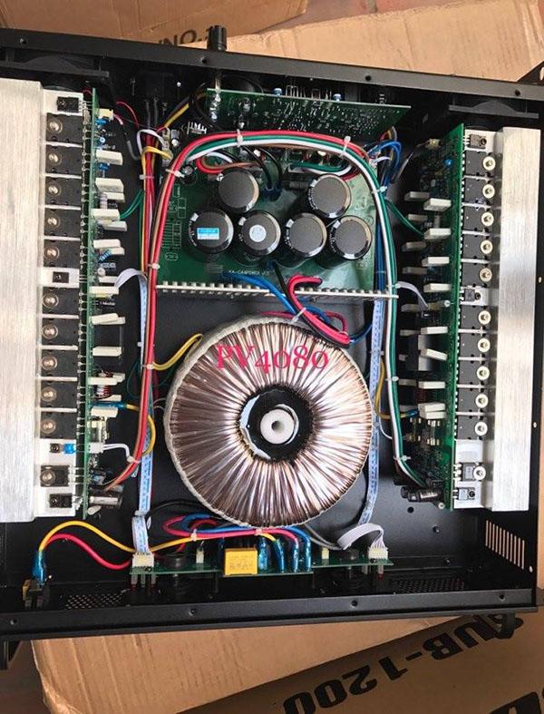Main Peavey CS4080