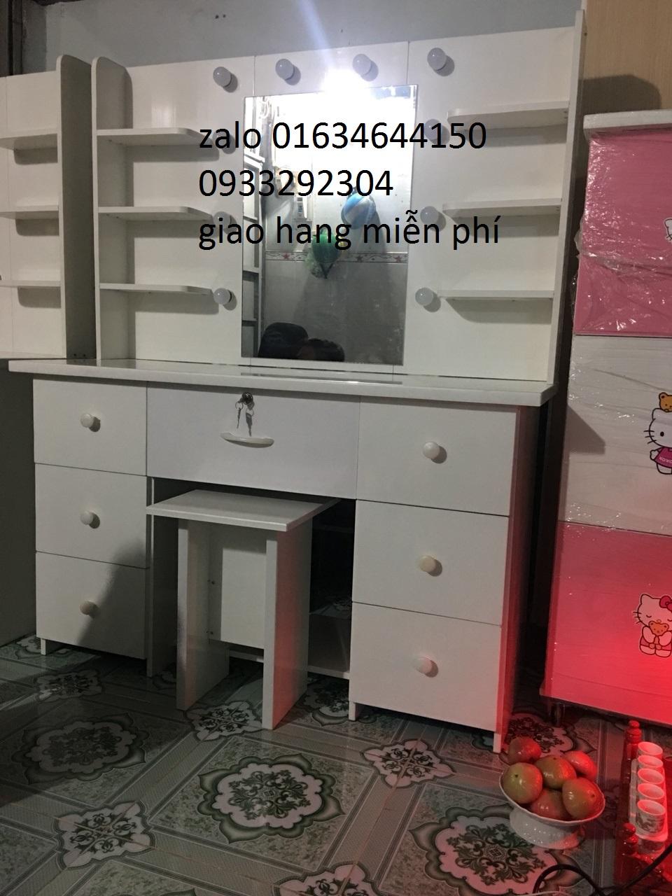 bàn trang điểm nhựa 1m2