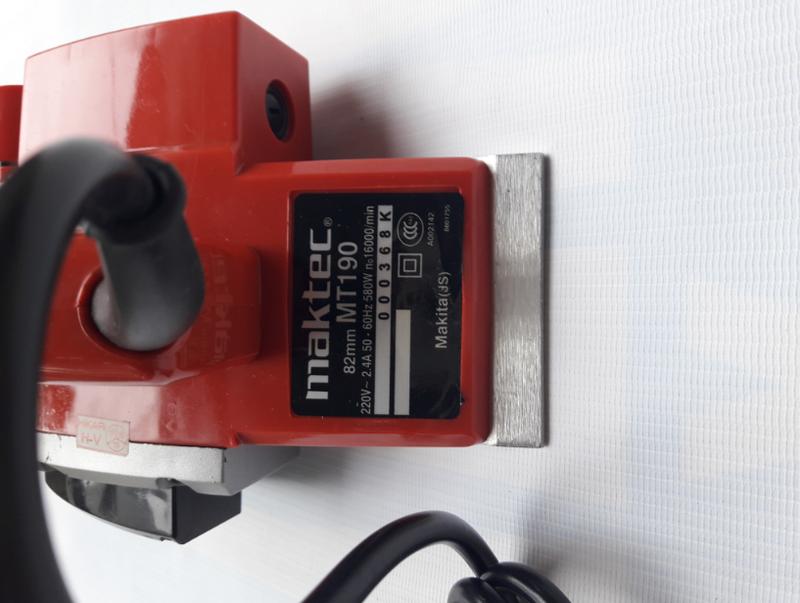 Máy bào gỗ Maktec MT190