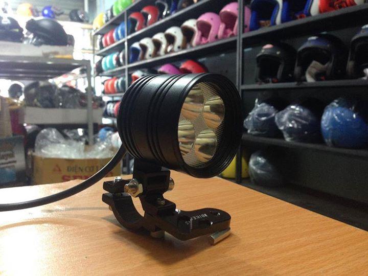 [HCM]ĐÈN LED TRỢ SÁNG L4