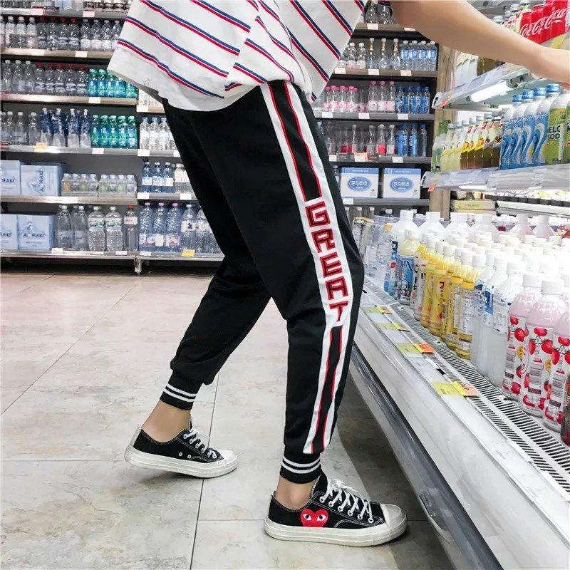 Quần jogger viền chữ cực chất