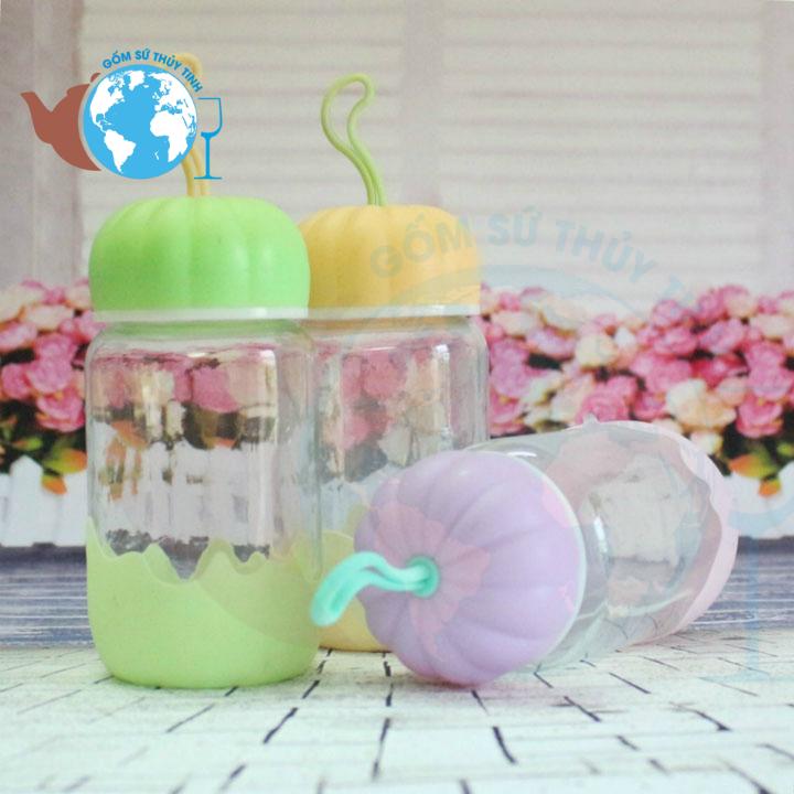 [HCM]Bình nước thủy tinh vỏ bọc silicon nắp bí 300ml