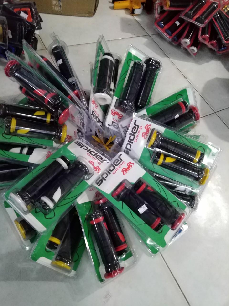 Bao tay Spider có gù đủ màu