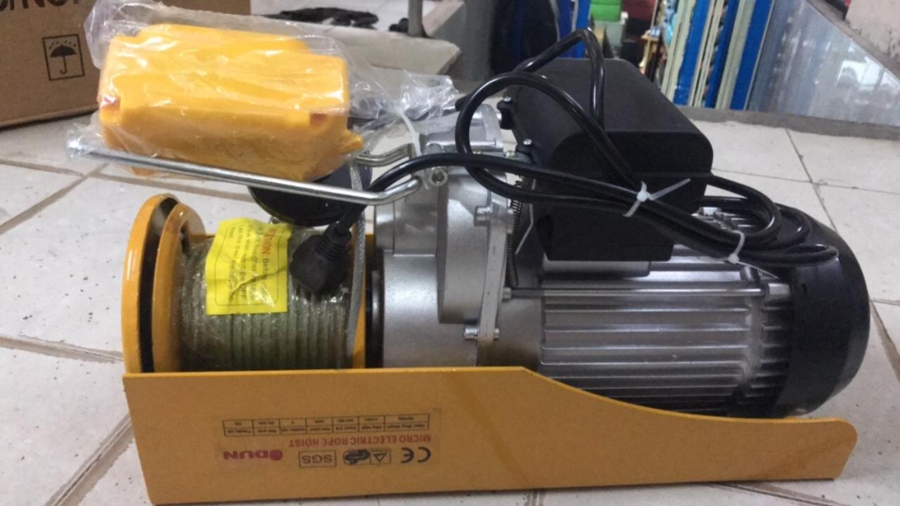 [Trả góp 0%]Tời điện Udun UD 500-1000kg made in Thái lan  nặng 29 kg dây đồng chịu nhiệt độ.