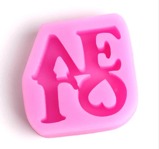 Khuôn rau câu silicon 3D chữ LOVE