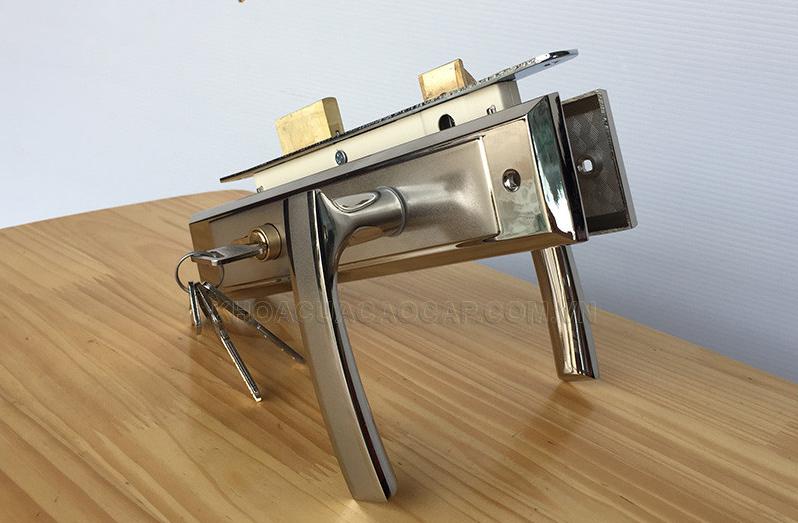 Khóa Cửa Việt Tiệp Tay Gạt 04908 (Cửa Chính)