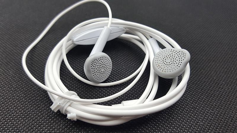 Tai nghe cho Samsung dòng J, A (trắng)