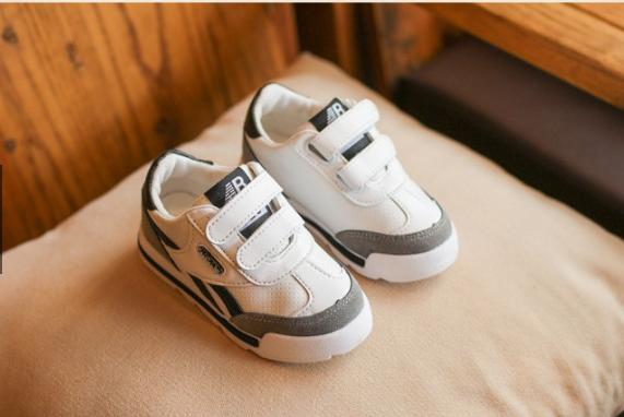 Sneaker Cho Bé Thể Thao Thời Thượng  ( Trắng Xám ) size 22/28