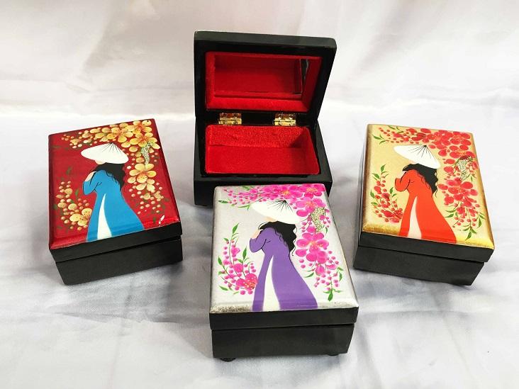 Hộp đựng mỹ phẩm , nữ trang MIỄN SHIP ( gỗ phủ sơn mài cao cấp )