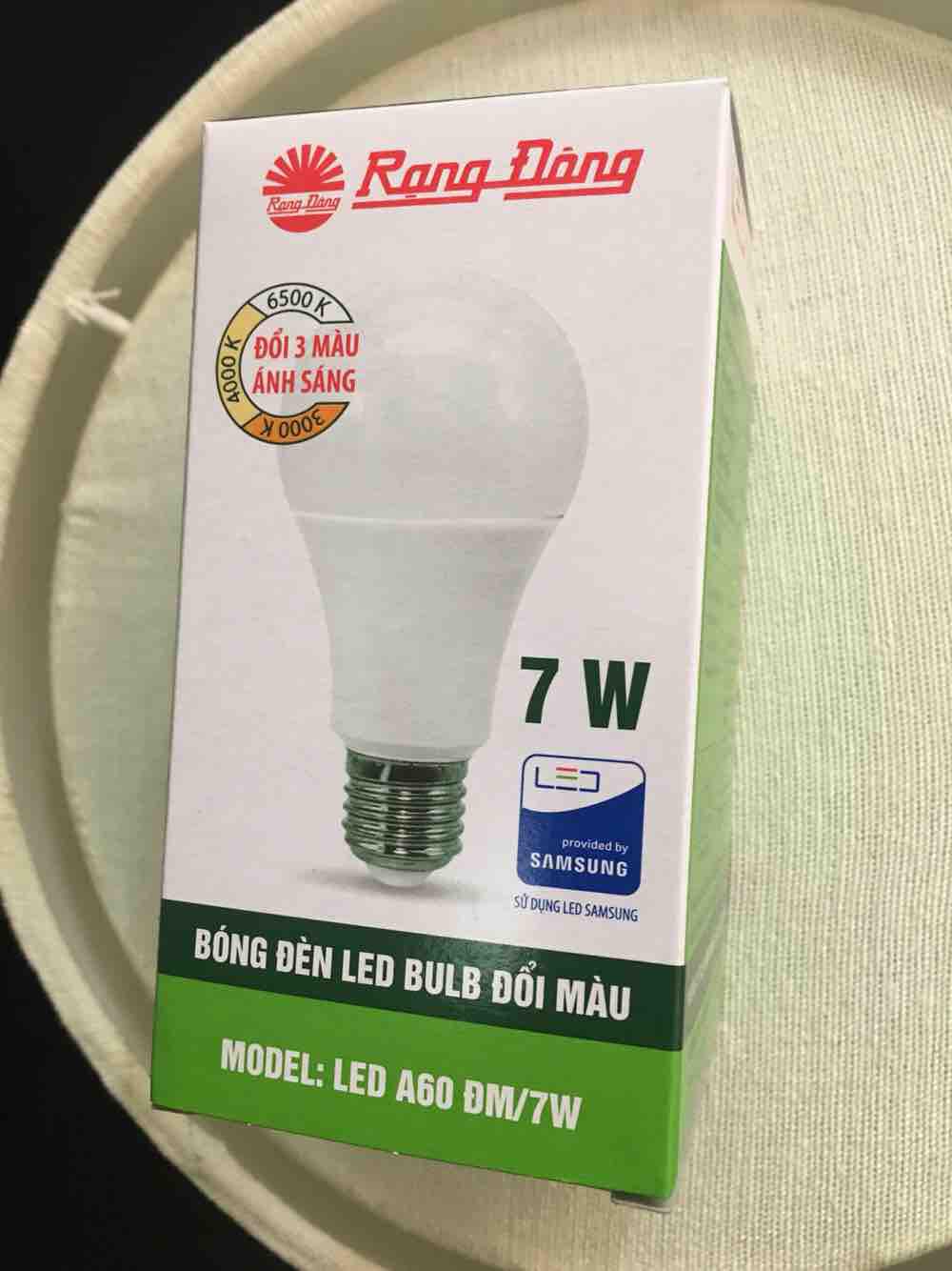 Đèn bàn led Rạng Đông D TL01MN có thể tuỳ chỉnh 3 chế độ màu