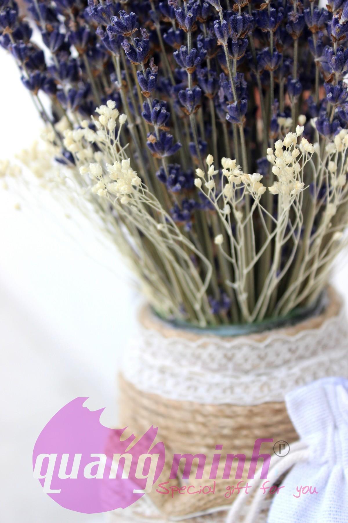 Lọ hoa lavender khô Vintage