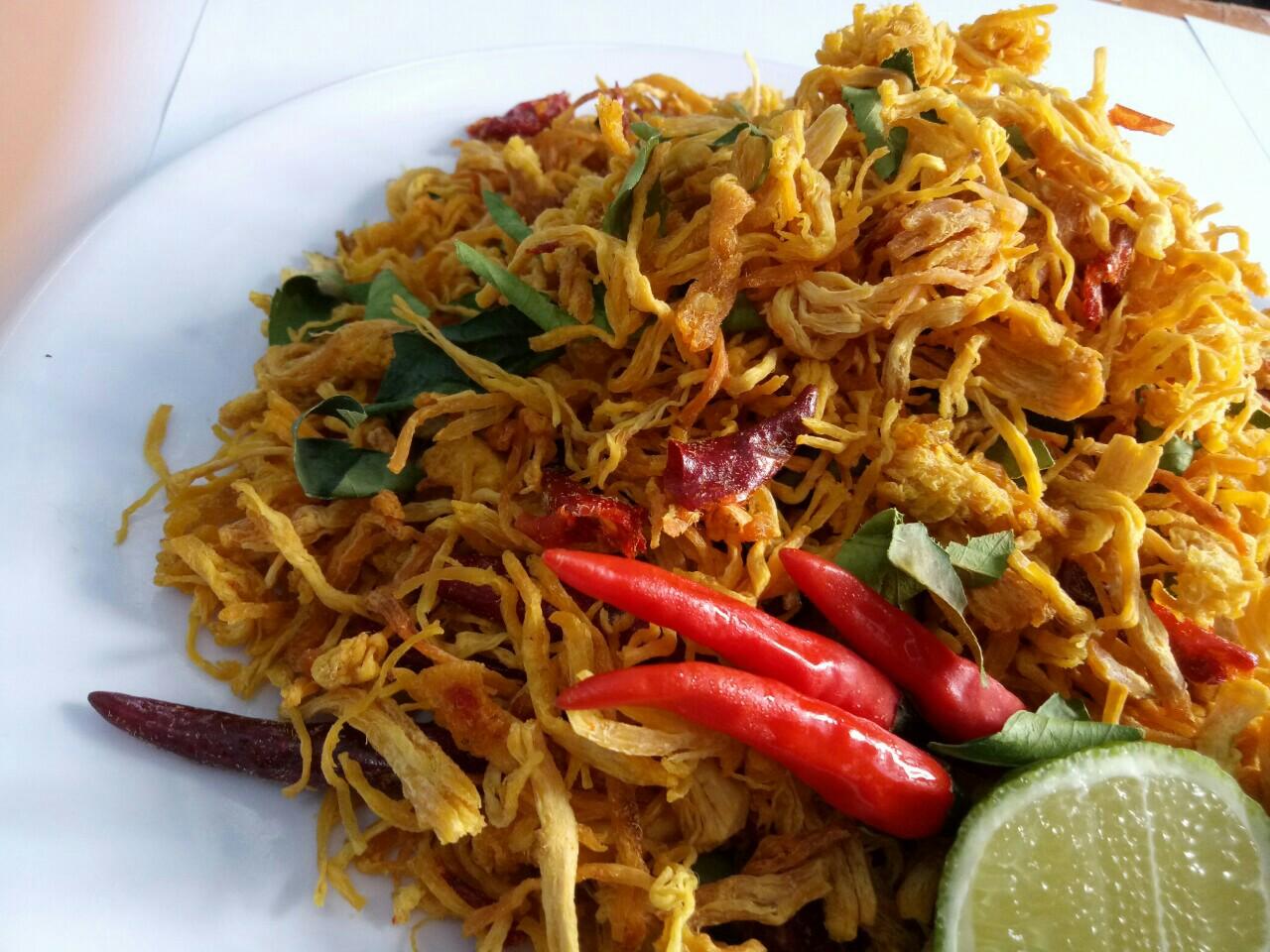 1KG GÀ XÉ CAY LÁ CHANH