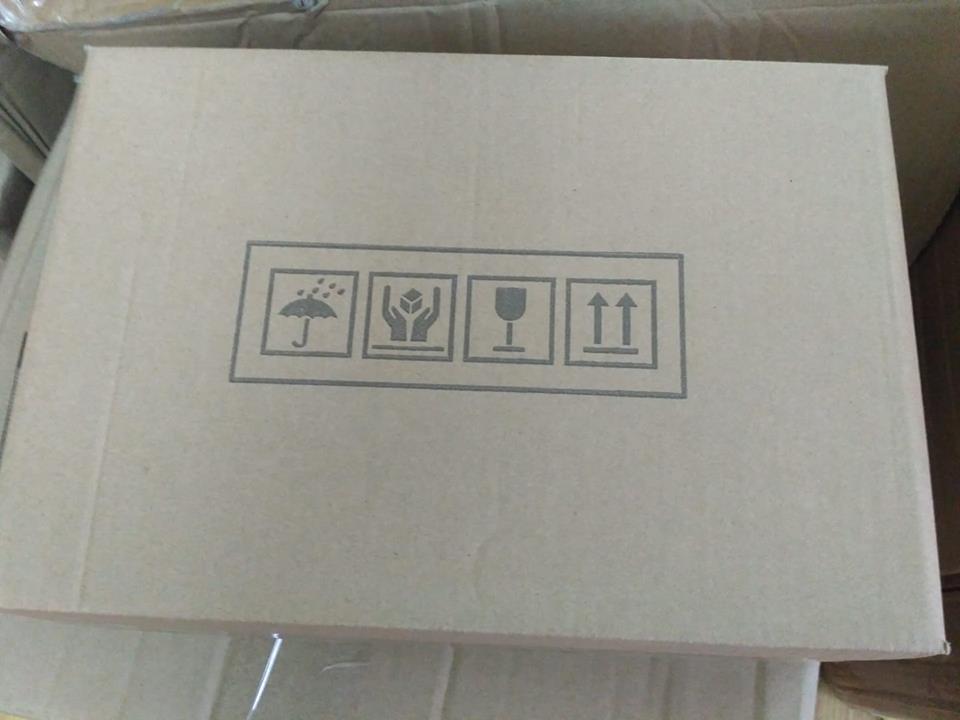HộP ĐồNg Hồ 12 ChiếC Vỏ Gỗ