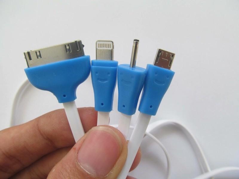 [HCM]Cáp sạc đa năng 4 đầu dây dẹp có đèn led (có đầu chui nhỏ)