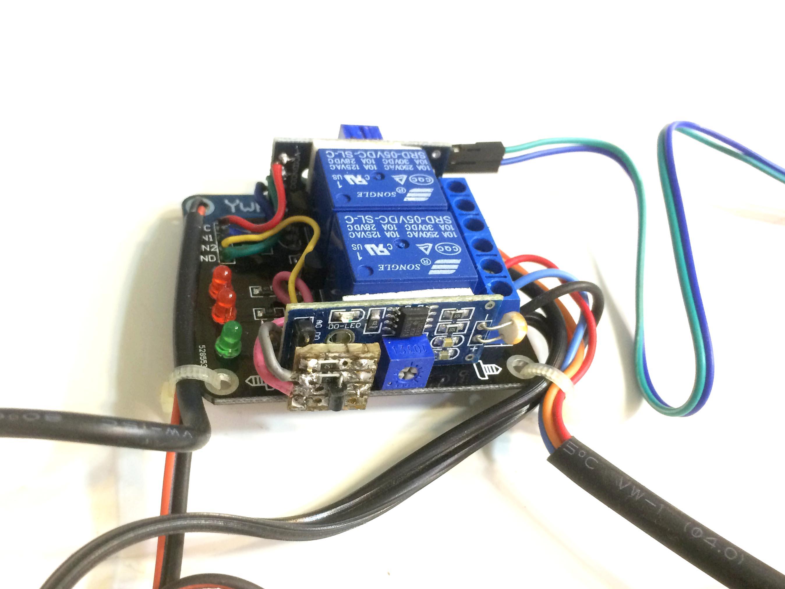 Bộ đảo chiều motor dùng cảm biến mưa và CBAS