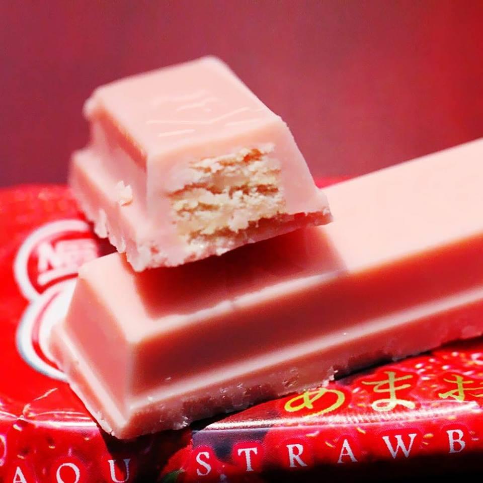 Bánh Kitkat Phúc Bồn Tử mâm xôi) - Nhật bản