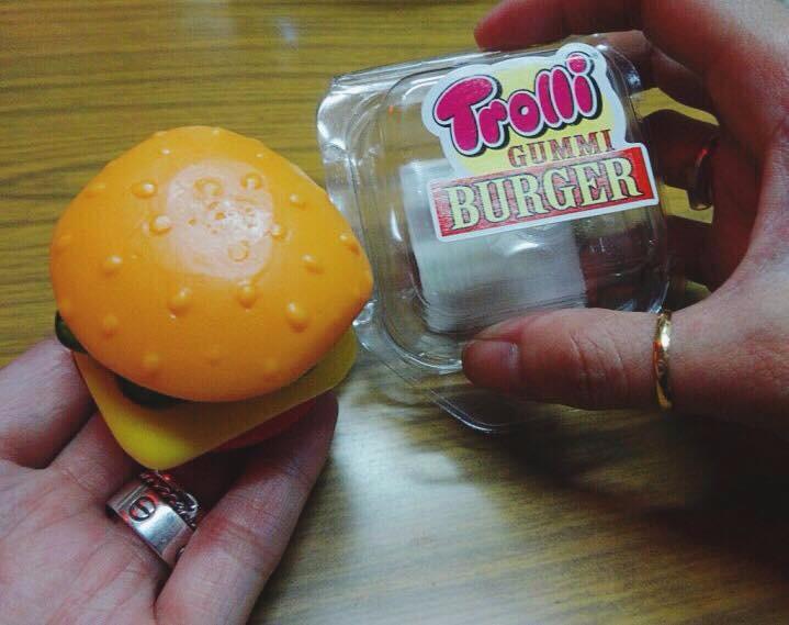 Kẹo dẻo hamburger Trolli ( loại bánh khổng) - Mỹ