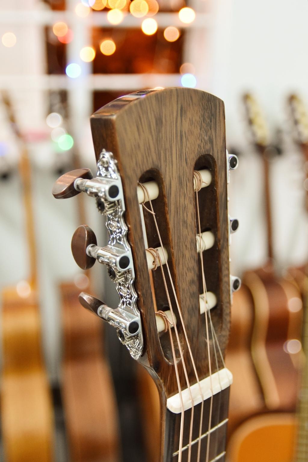 GUITAR MINI 3/4 GỖ ĐIỆP DT-A25M