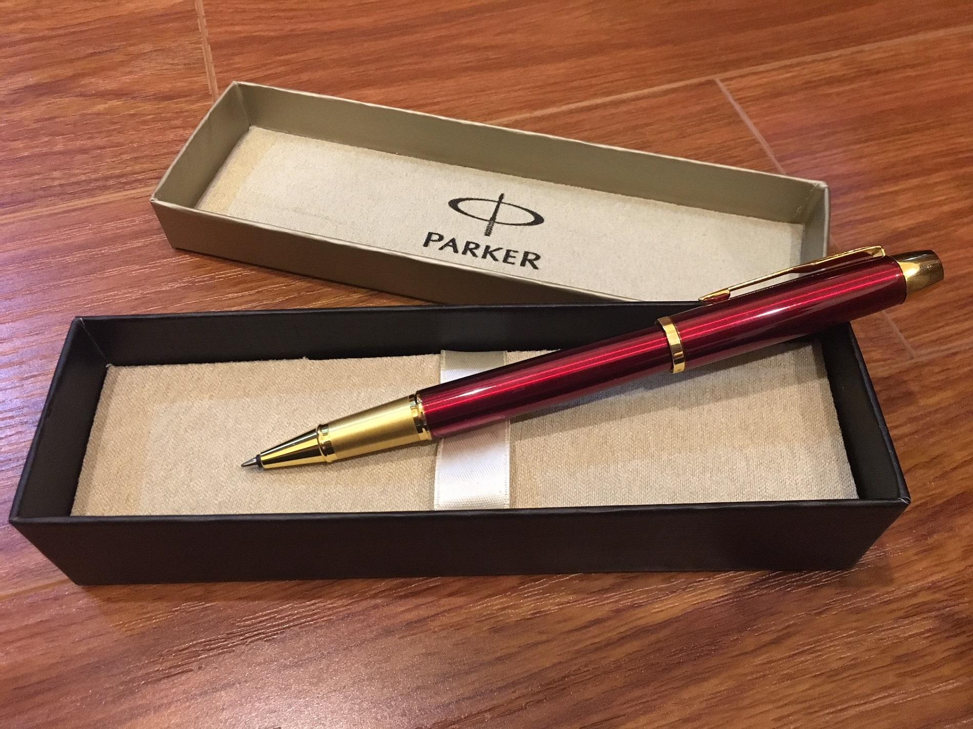 Bút dạ bi Parker IM Metal Luxury Red (Màu đỏ)