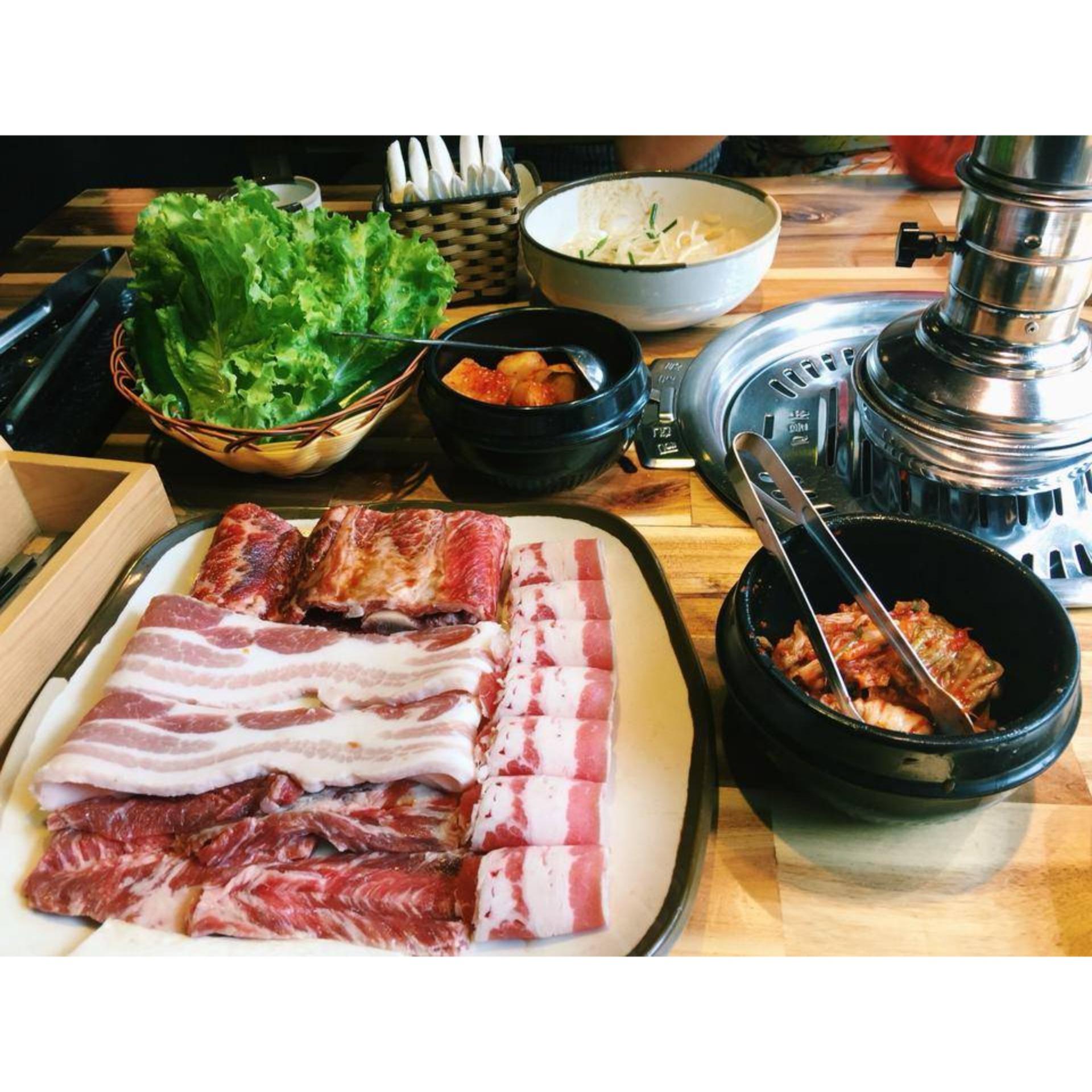 Sốt Ướp Thịt Heo BBQ Hàn Quốc Beksul 290 Gr 매콤한돼지불고기양념
