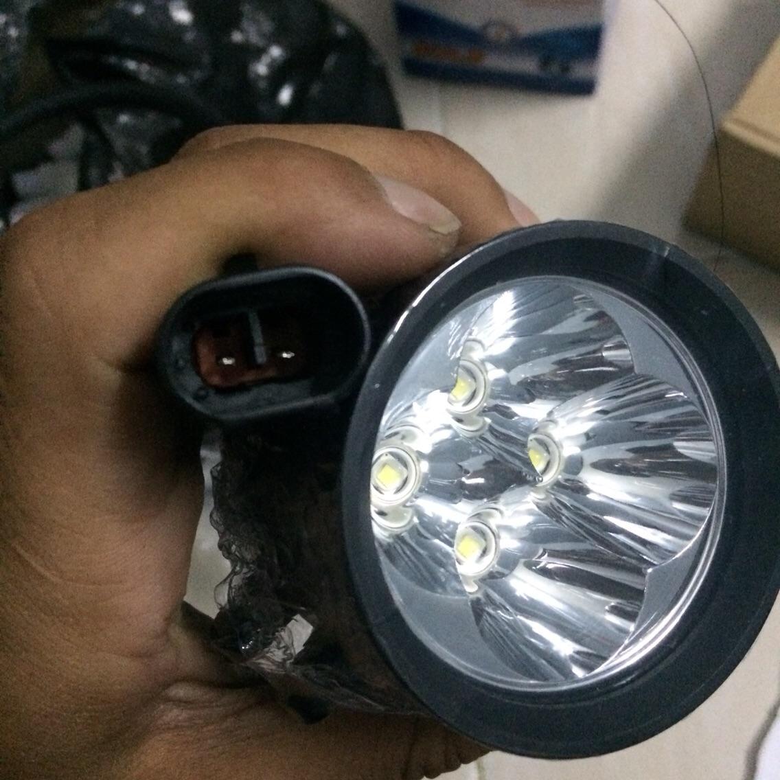Đèn trợ sáng L4x f1