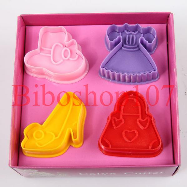 Bộ 4 khuôn nhấn bánh quy 3D hình váy giầy