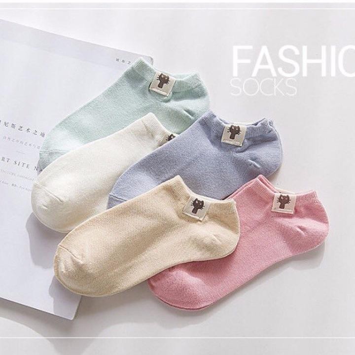 bộ 05 đôi Tất (vớ) nữ ngắn cổ tag mèo UNICER (màu như hình)