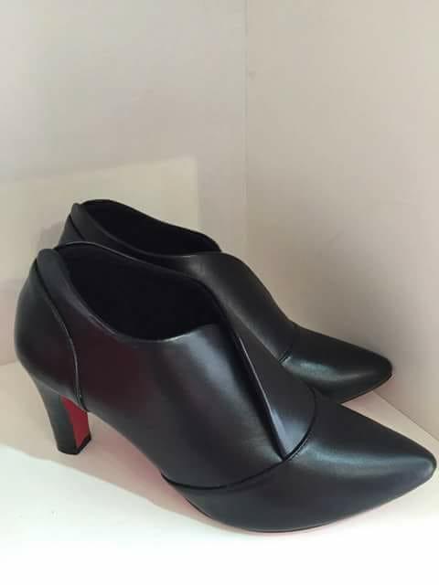 Giày boot nữ đẹp Rosata cổ thấp kiểu dáng RO35