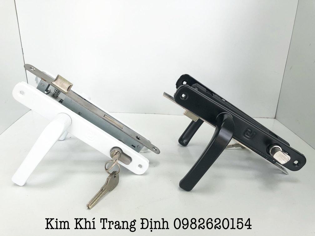 Bộ Khóa Tay Gạt Lắp Cửa Nhôm Hệ 4400 Việt Pháp (Đen)