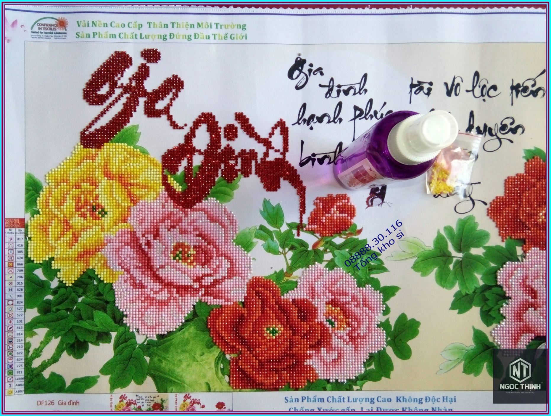 Tranh đính đá gia đình DF126
