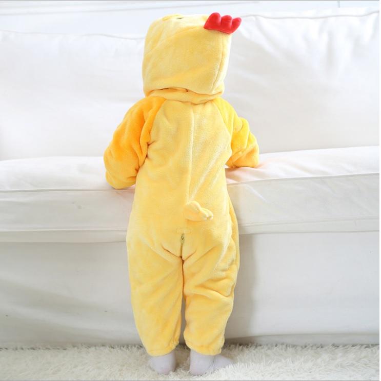 Bộ đồ liền thân bằng lông hình gà con cho bé