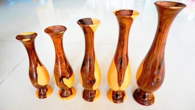 Bộ lục bình 9 món.gỗ cẩm lai đẹp long lanh  ( kích thước lần lượt 37cm ,32cm ,30cm , 27cm , 23cm , 20cm ,17cm ,14cm, 11cm )