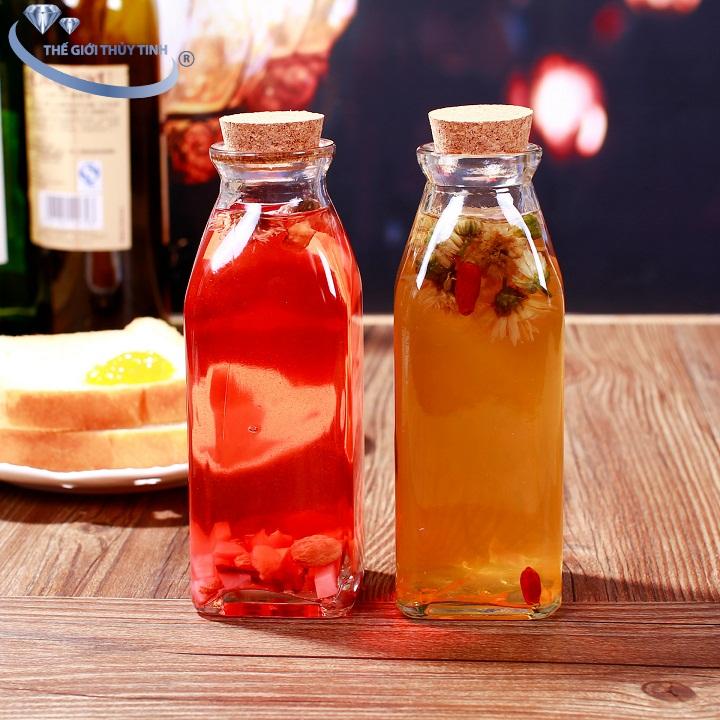 Chai Thủy Tinh Vuông 350ML Nút Bần