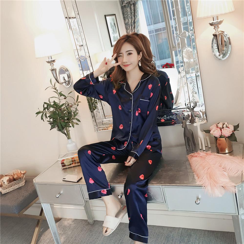 [HCM]Bộ Đồ Ngủ Phi Lụa Dài Tay Họa Tiết Dâu Tây CDANP13