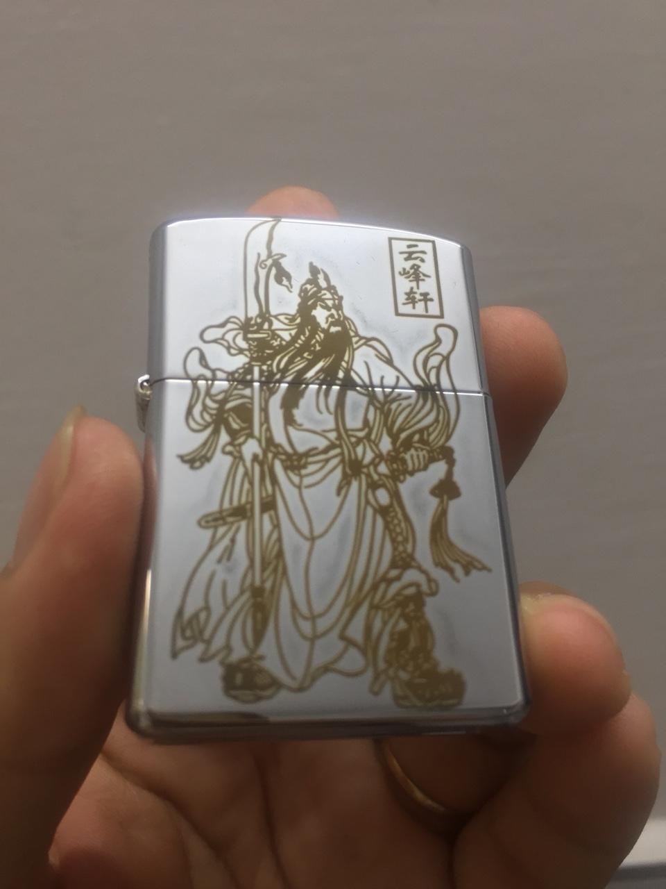 [HCM]Bật Lửa Zippo USA Hình Quang Công