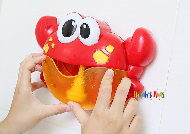Cua thổi bong bóng