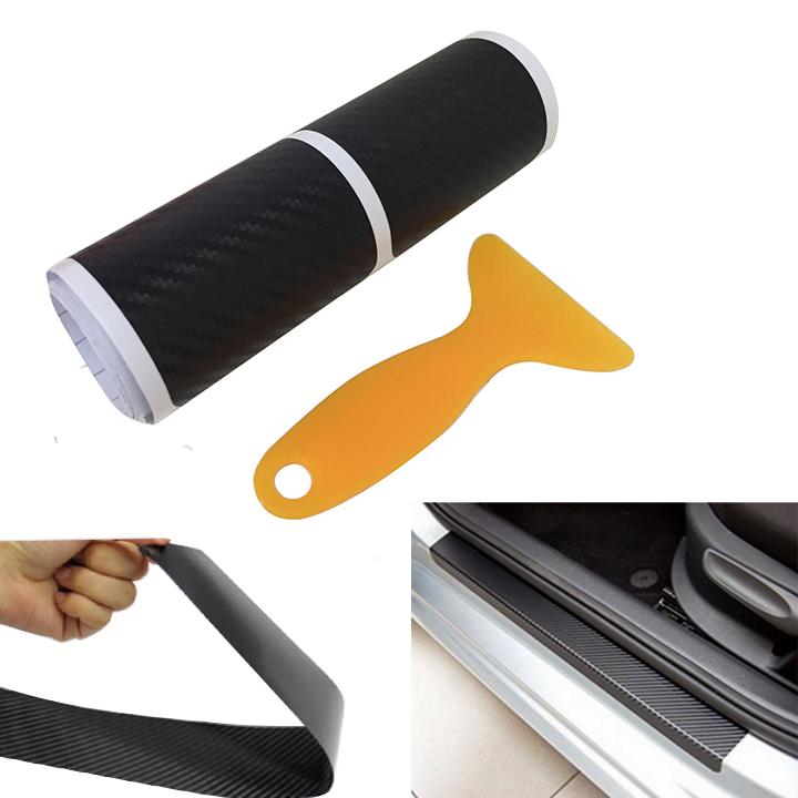 Decal carbon dán trang trí bảo vệ bậc cửa xe ô tô màu đen (cuộn 4 miếng)