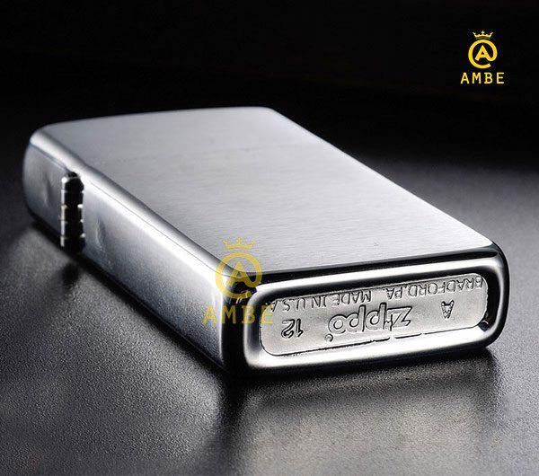 Zippo Brushed Chrome Slim bạc xước 1600